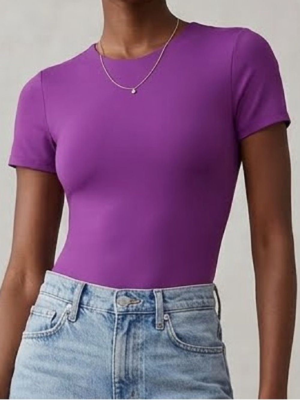 Aritizia Babaton Original Contour Vivacity Crew Bodysuit Size S